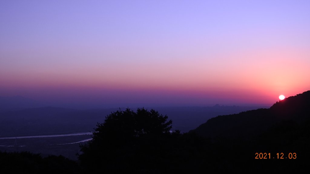 秋高氣爽芒花季再度陽明山天際線-七星山主東峰+大屯山主南西峰向天面天山O型+小觀音山主西南峰共10峰_1535529