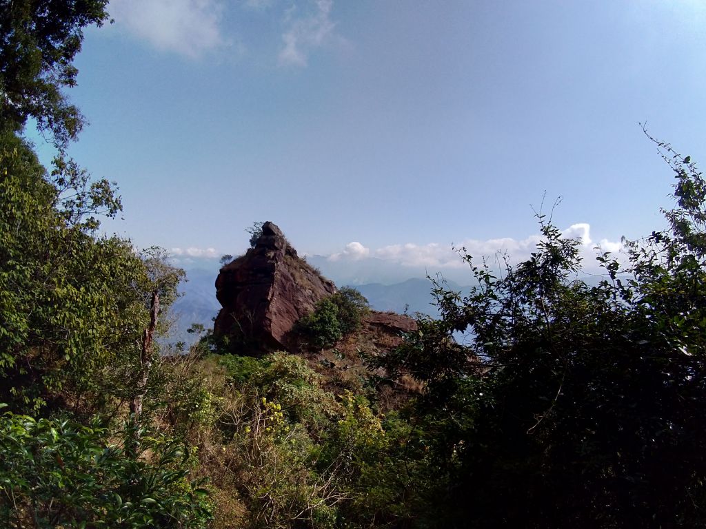 獵鷹尖一線天步道_331072