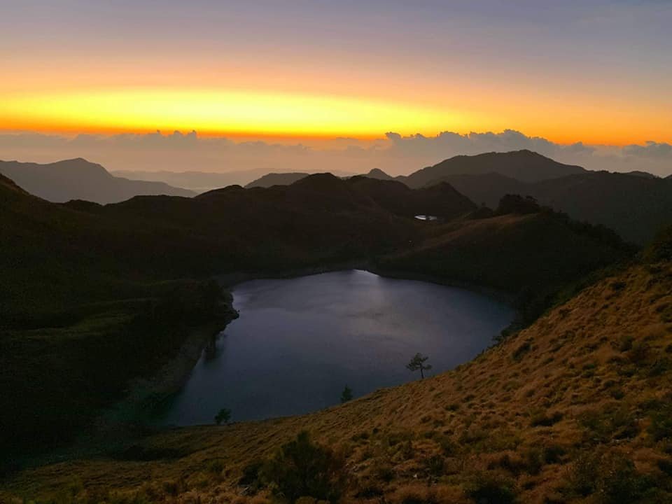 六順山七彩湖_868752