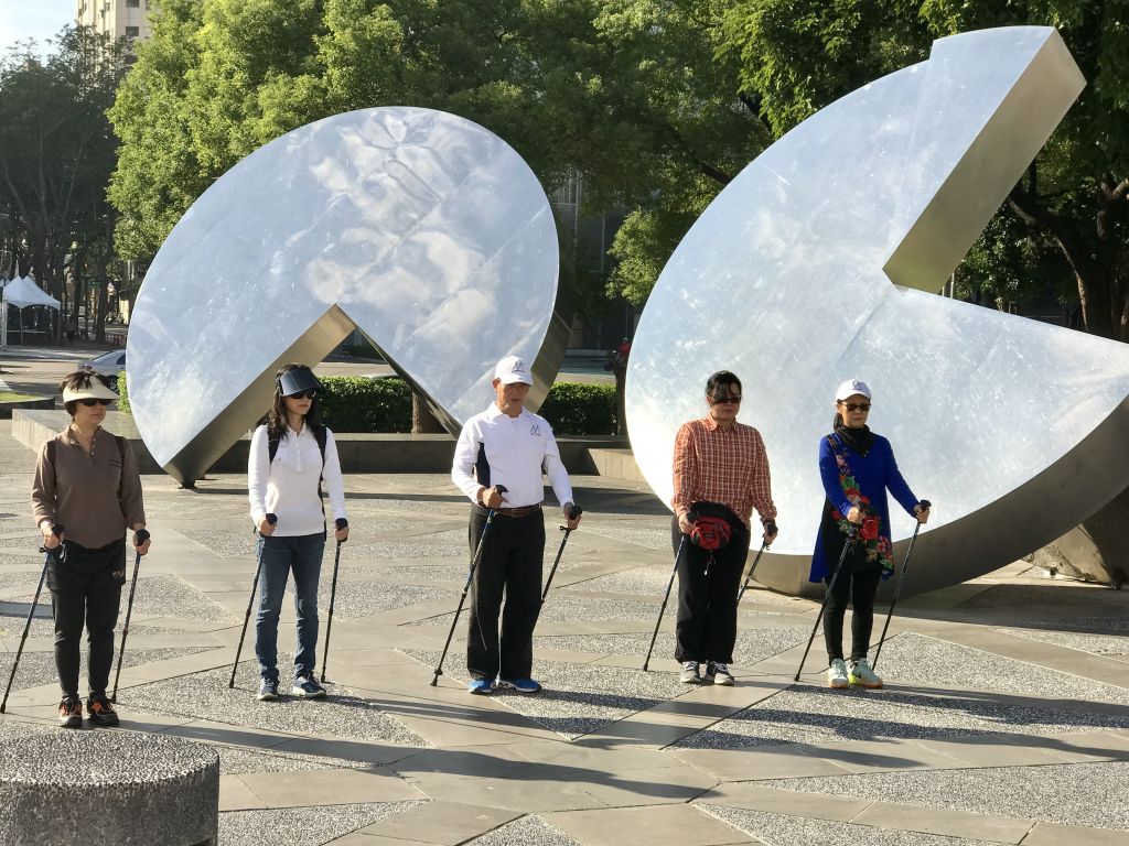 愛行者北歐式健走【台中美術館】健走活動_223710