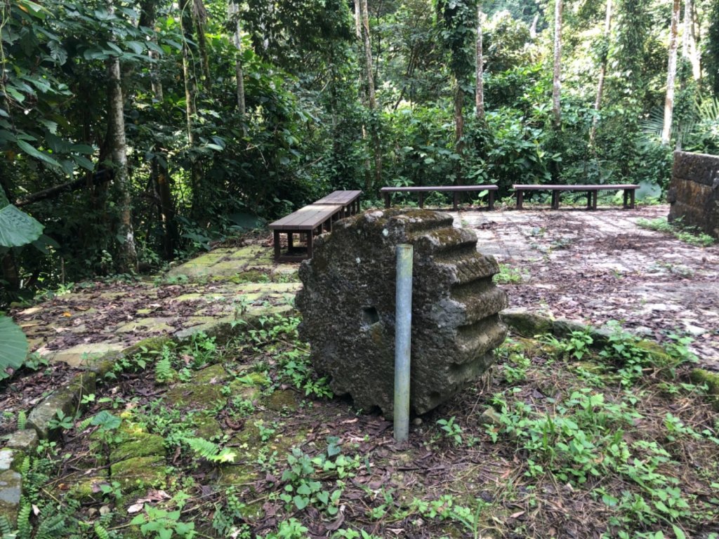 雲林縣古坑鄉樟湖6號步道，經五個礐聚落舊紙廠，登樟湖山三等三角點NO.211_1905980