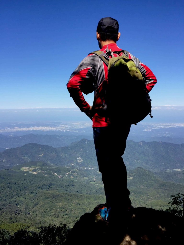 悠悠漫步加里山封面圖