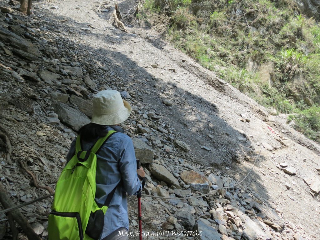 《南投》峽谷瀑布｜東埔八通關古道-雲龍瀑布20170416_2887737