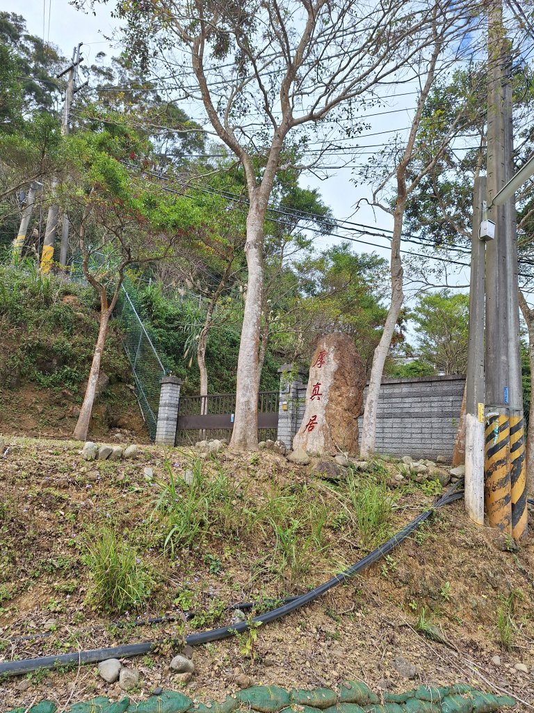 仙山古道群峰O型_2693724