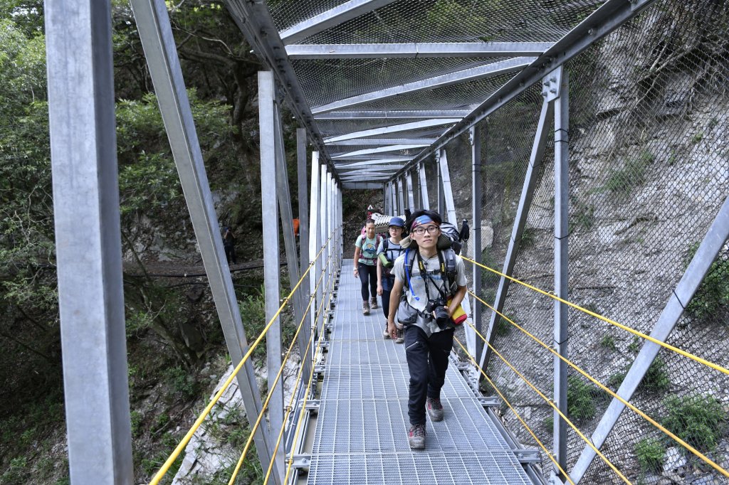 八通關上玉山_1025052