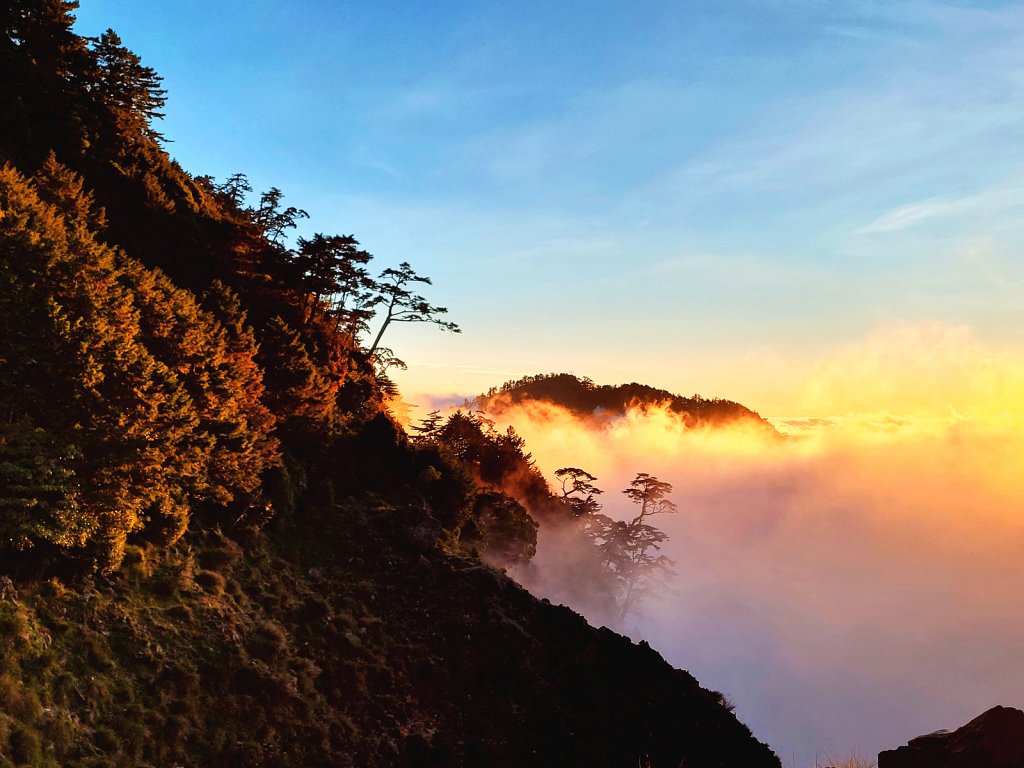 【神池上小關山】媲美喜多麗雲海夕陽_2354799