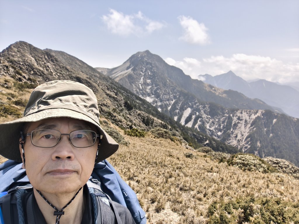 南湖群峰-二封面圖