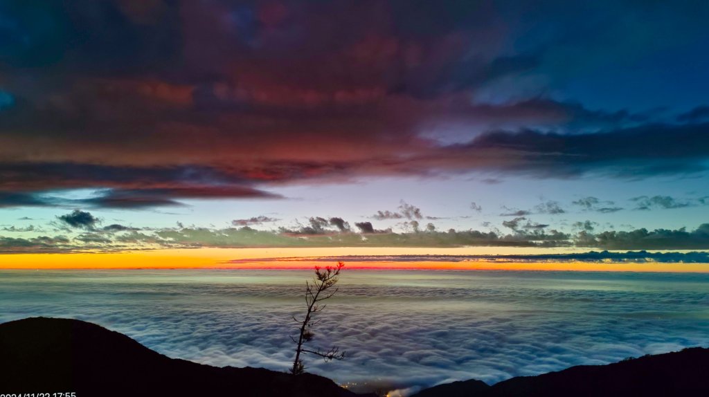 跟著雲海達人山友追雲趣-二訪 #鳶嘴山 解鎖 #黃金雲海 #夕陽雲海 #火燒雲 #琉璃光_2652114