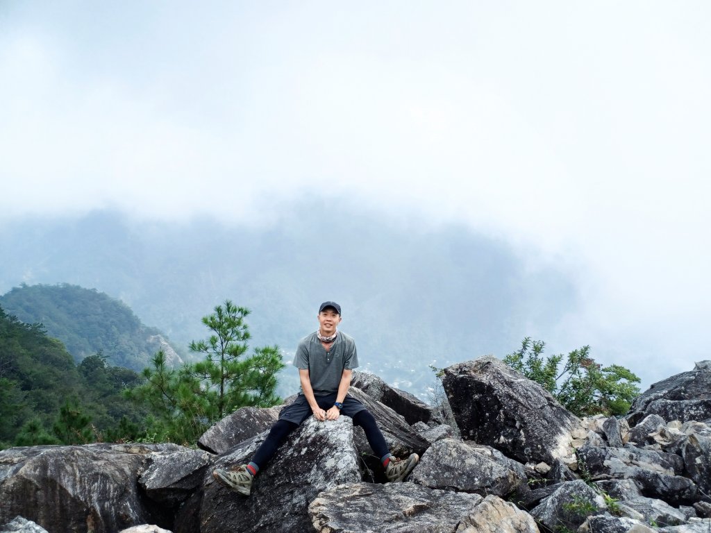 東卯山封面圖