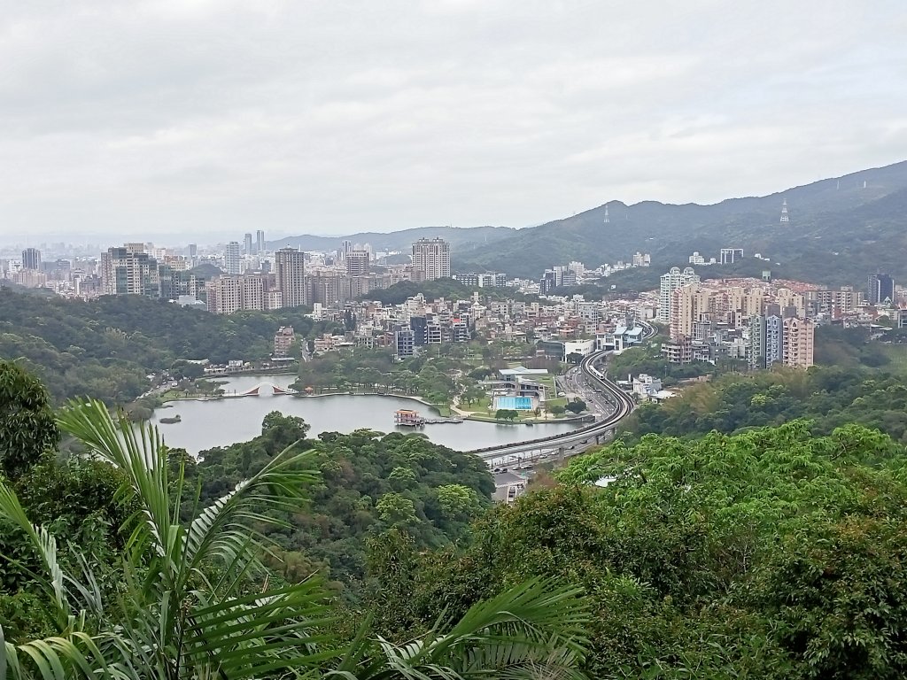 【三湖縱走】內湖大湖公園→康樂山→明舉山→內溝溪生態展示館→汐止內溝山→翠湖→金龍湖_2072450