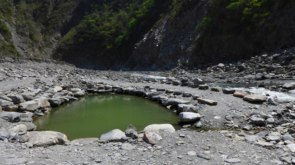 哈尤溪天然彩壁畫作_565503