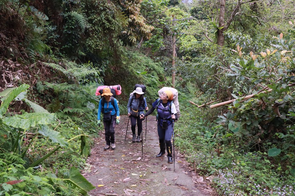 豐山眠月：石夢谷連走水漾千人洞_2757687