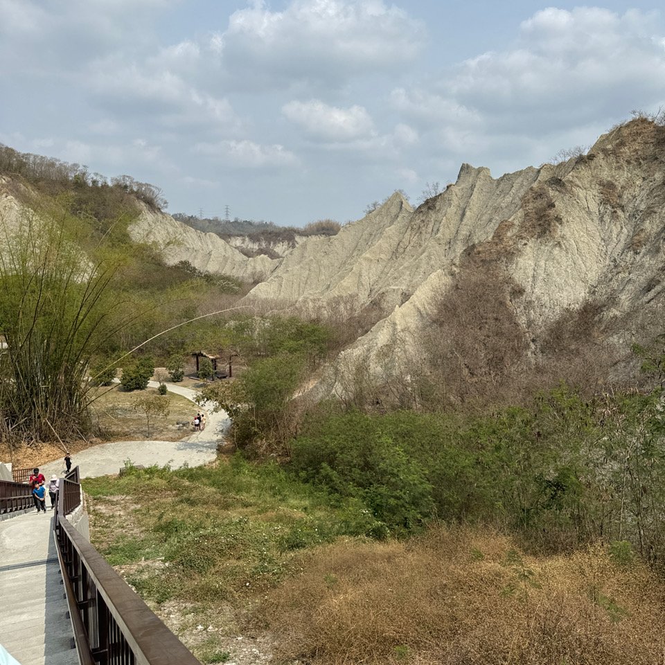 田寮月世界240330_2468632