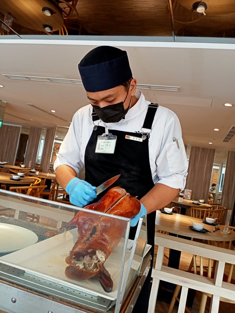 臺北東區忠孝敦化走一回【齊心鞋力向前走】_1991074