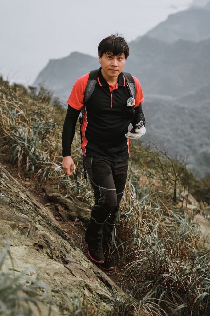 鋸齒稜/半屏山下伏牛礦體_283174