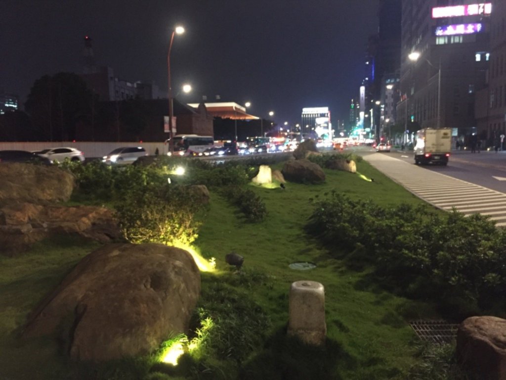 北車左右護法：北門口花崗石＆台北節點不鏽鋼標_445028