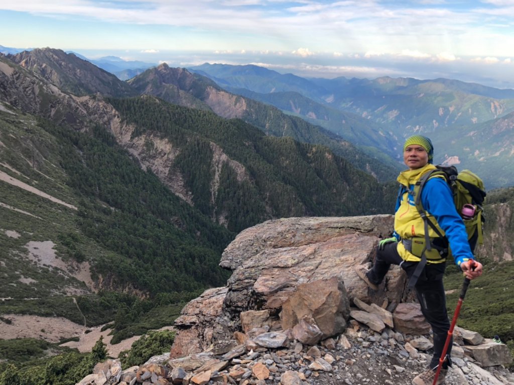玉山西峰.玉山主峰【在最高的地方 看到最_637224