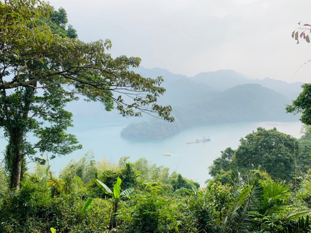 溪洲山封面圖