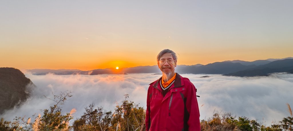 #新店四十份 #翡翠水庫壩頂 #覺真宮 #雲海 #日出 #雲瀑 #霧虹 1/5封面圖