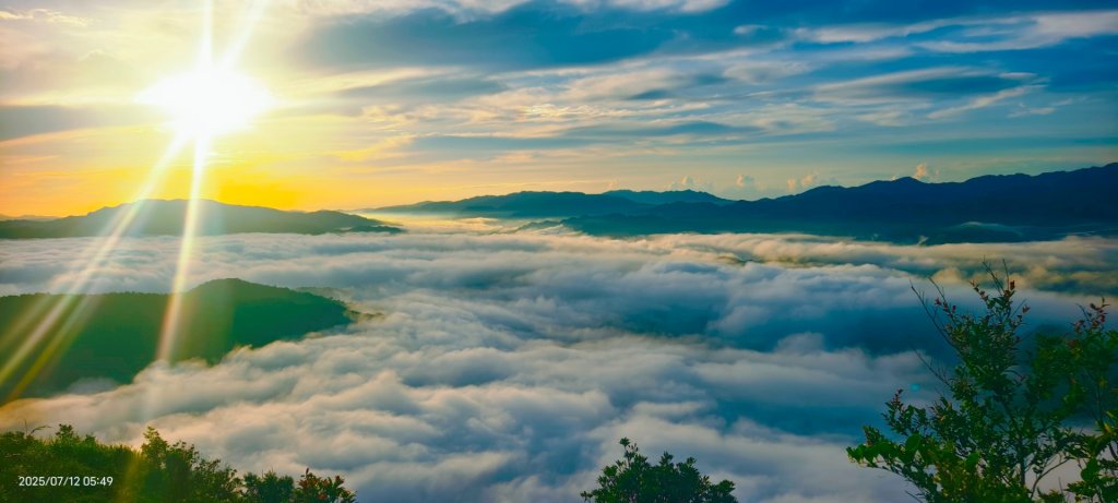 石碇趴趴走追雲趣 #石碇後山 #琉璃光 #月光雲海 #日出雲海 7/12&15封面圖