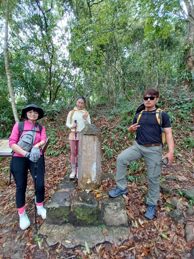 【苗栗大湖】山頂展望佳等到雲海。 馬那邦山登山步道_2806795