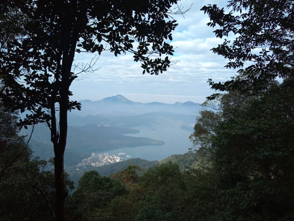 20220101南投魚池卜吉山、水社大山、水社主峰基石風景封面圖