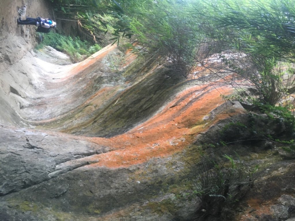 鳶山、彩壁封面圖