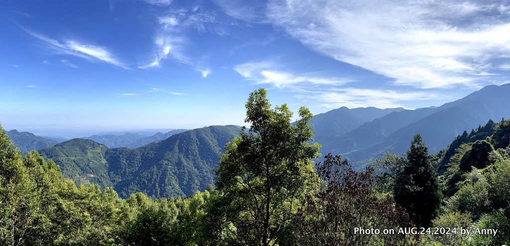 民都有山就是漂亮的夏天冷氣房_2582204