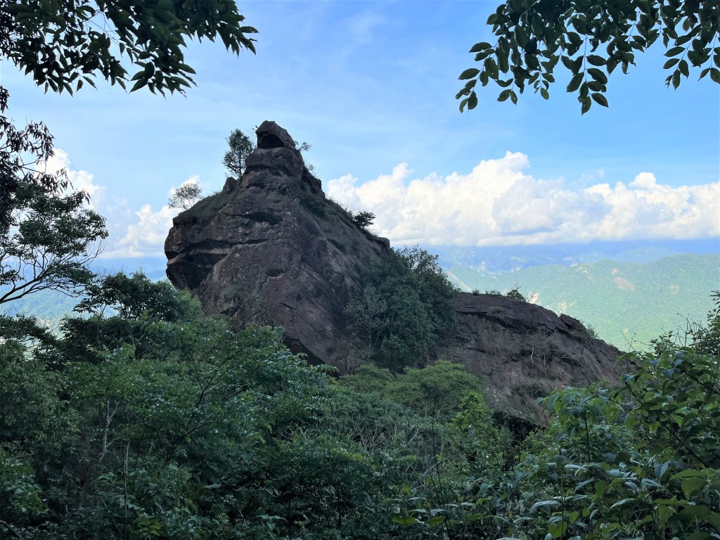 [阿龍尋寶任務]2023_0622_獵鷹尖一線天步道封面圖