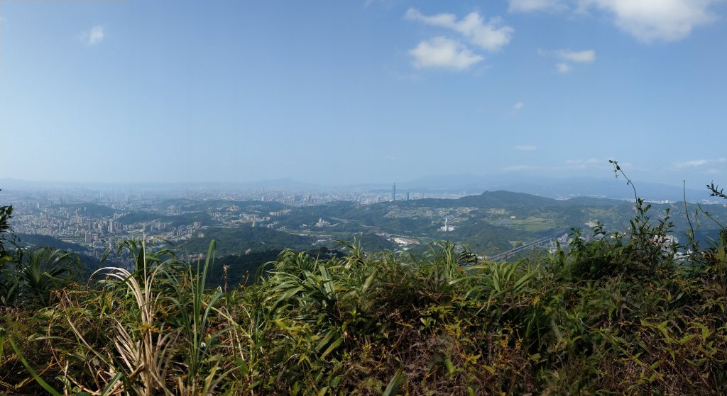 草湳登二格山(小百岳)經猴山岳下指南宮_820104