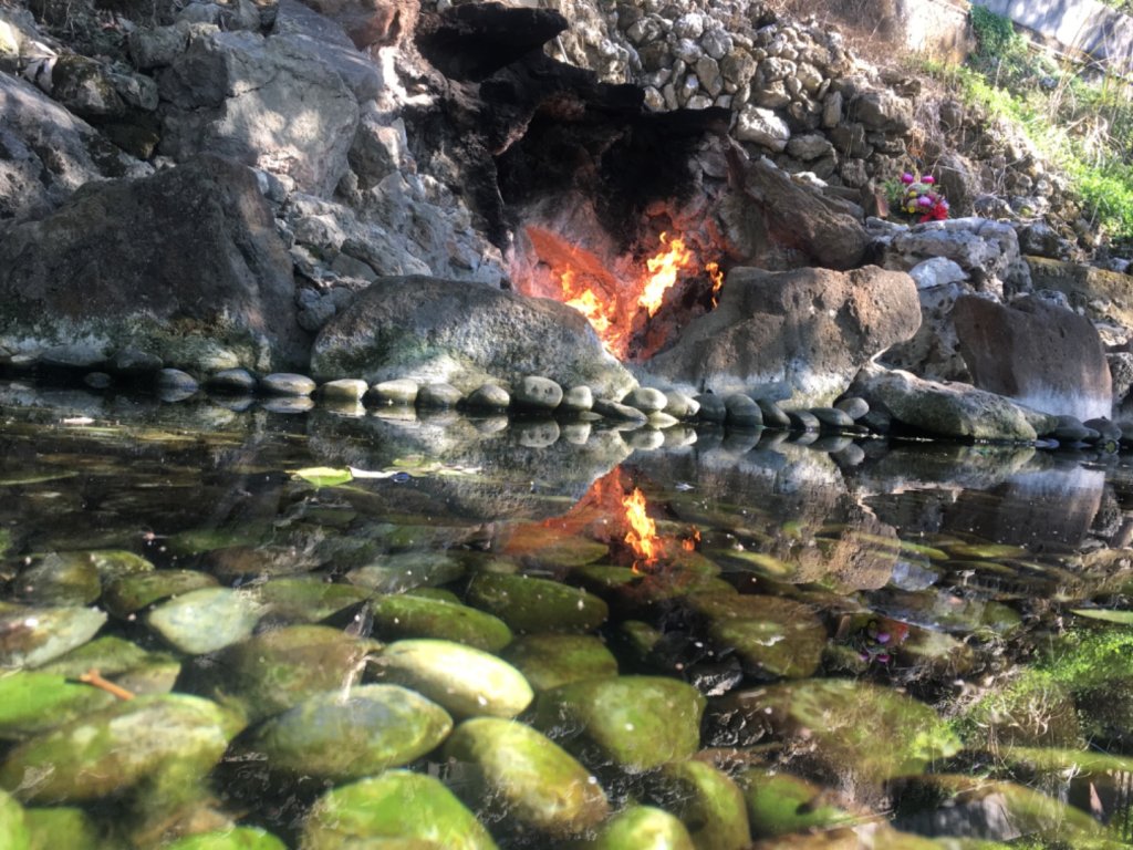 枕頭山o、火山碧雲寺、水火同源_2390193