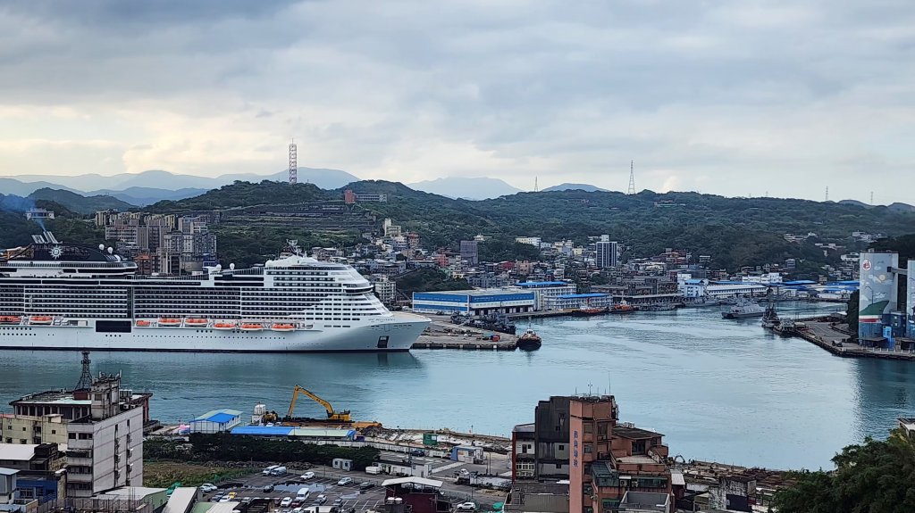 基隆小旅(夏隆咖啡、龍頭山獅子亭)封面圖