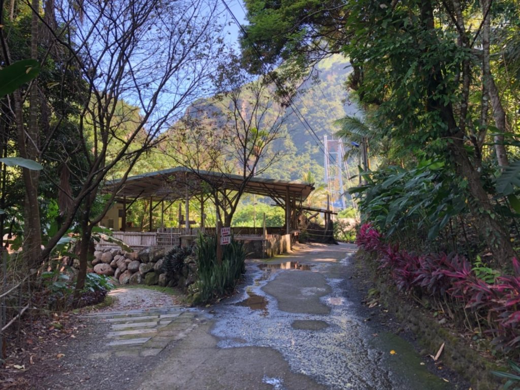 達娜伊谷走里美避難歩道、巨石坂步道_690823