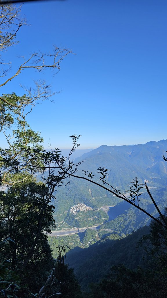 【尾寮山靜修日：一人一山，一念清明，山無語，我自省】🌿_2937945