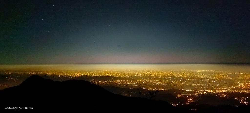 首登鳶嘴山-雲霧瀰漫/夕陽晚霞/星空夜景/琉璃光？11/21_2357141