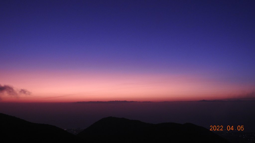 山中何所有，嶺上多白雲。 只可自怡悅，不堪持贈君。4/5陽明山再見雲瀑&觀音圈_1663296