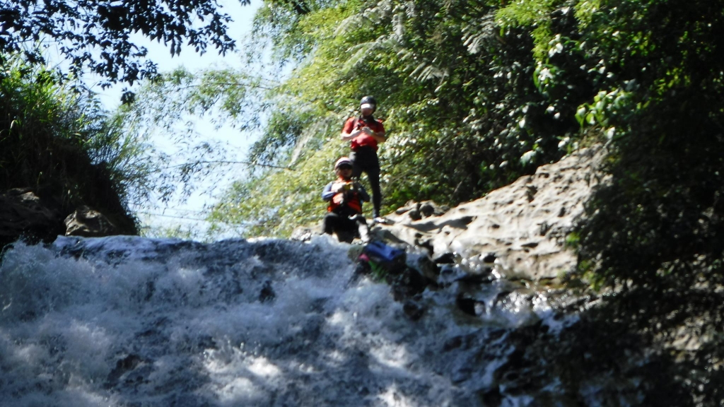 平溪線旁的山水秘境-灰窯溪溯溪_53388