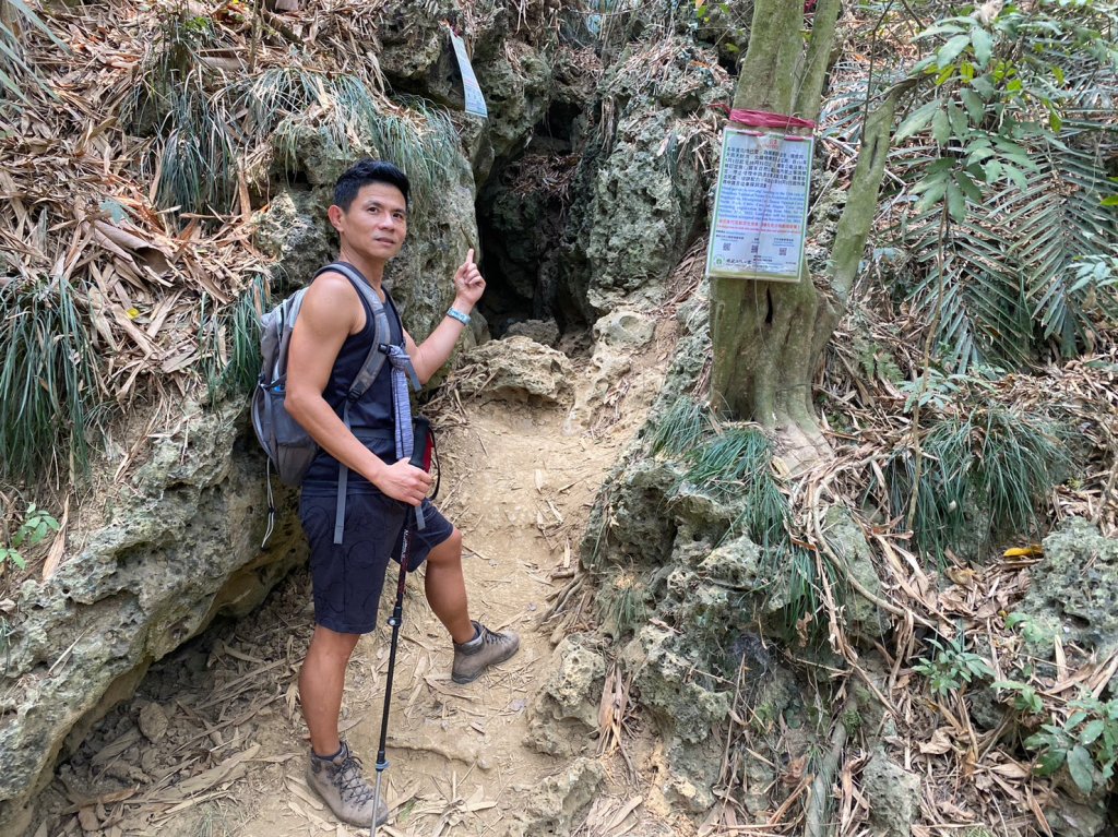 壽山.泰國谷.一簾幽夢.天雨洞.蓮花洞【100分的張惠妹 100分的高雄市】_2113170