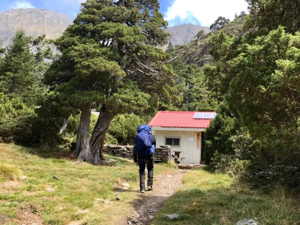 雪山下翠池三日行_689004