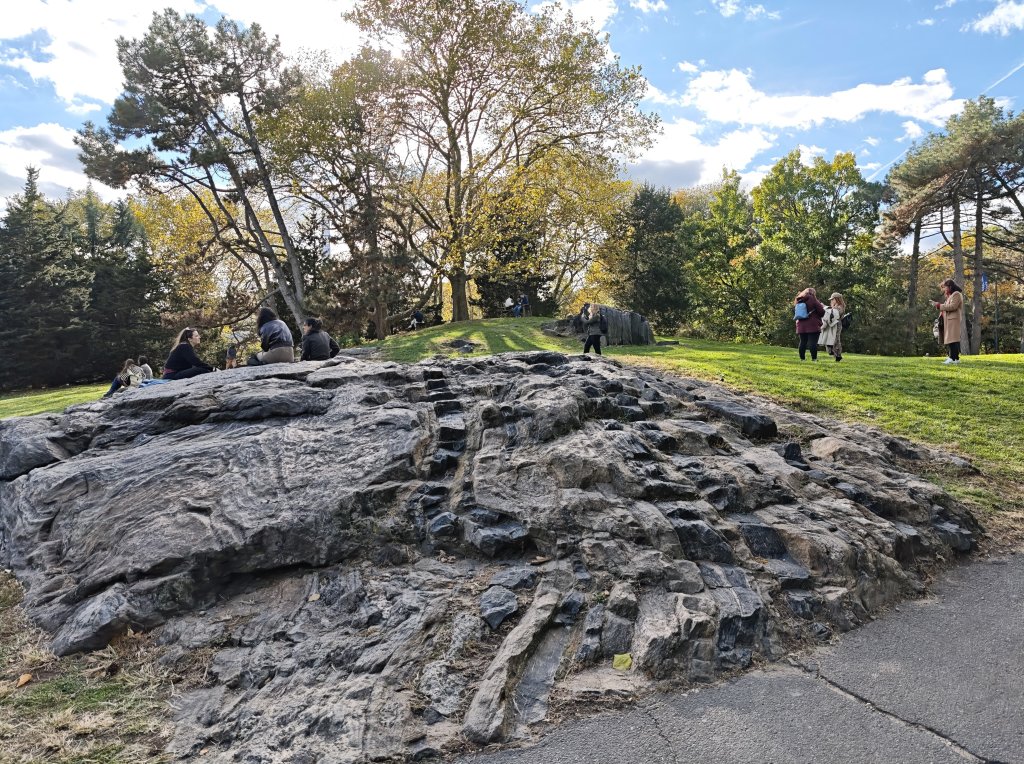 [紐約馬之行-13] 2025_1101 中央公園-眺望台城堡_2945179