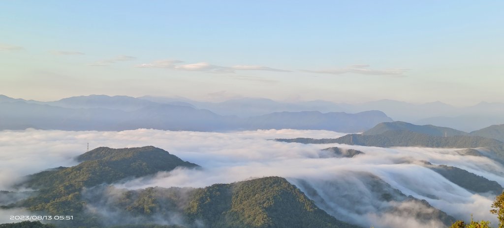 永遠看不膩的二格山藍天綠地雲海流瀑+日出火燒雲8/12&13陽明山流星雨夜空_2246709