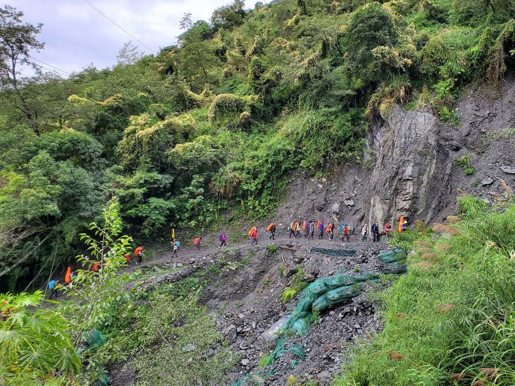 古道漫步、雲海追星、尾上山西稜遊～_1142997