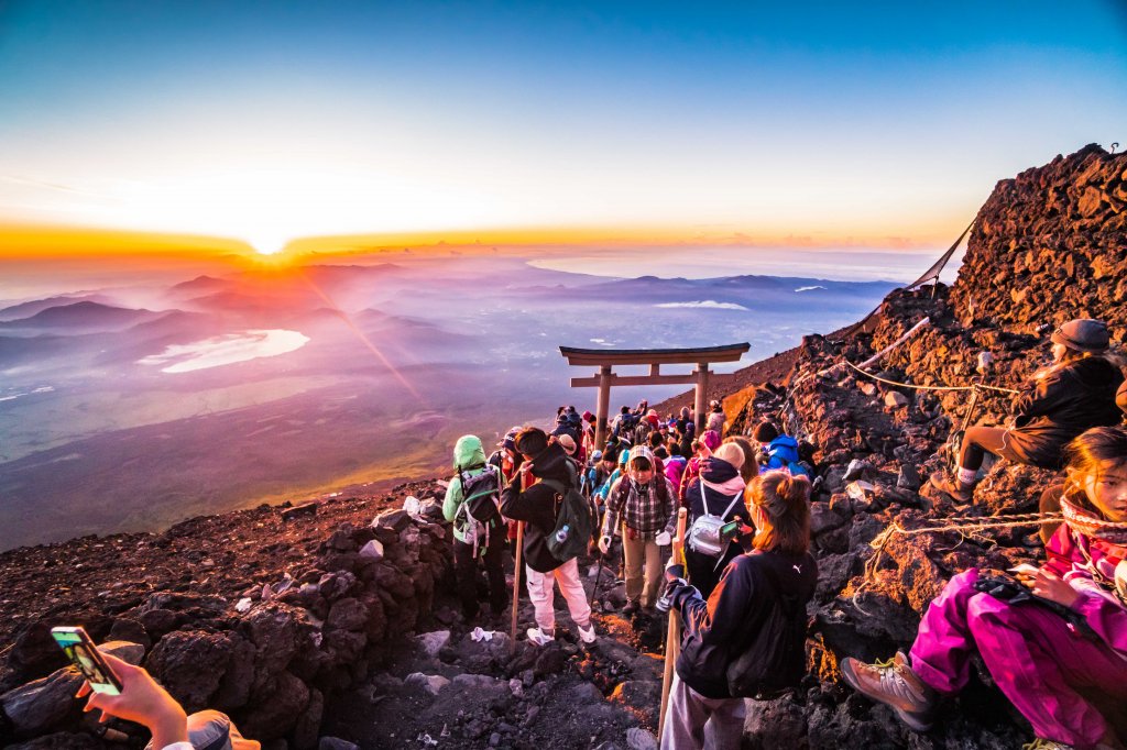 雄獅登山探險家-富士山吉田路線封面圖