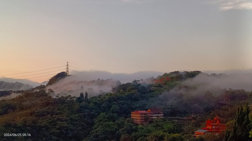 夜景 #琉璃光雲瀑 &火燒雲日出&藍天 #雲瀑  6/25_2534934