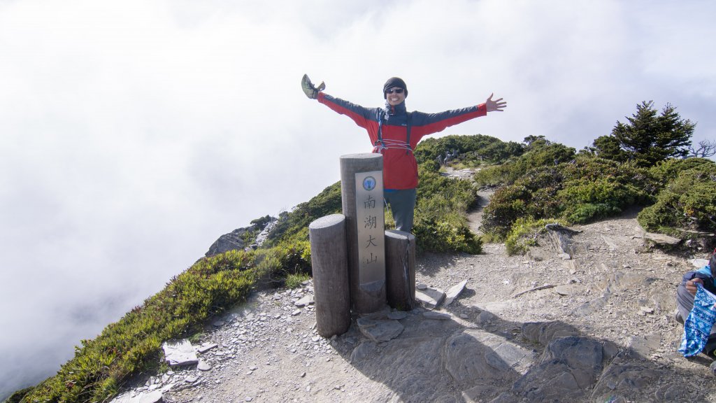 1080710南湖群峰_632572