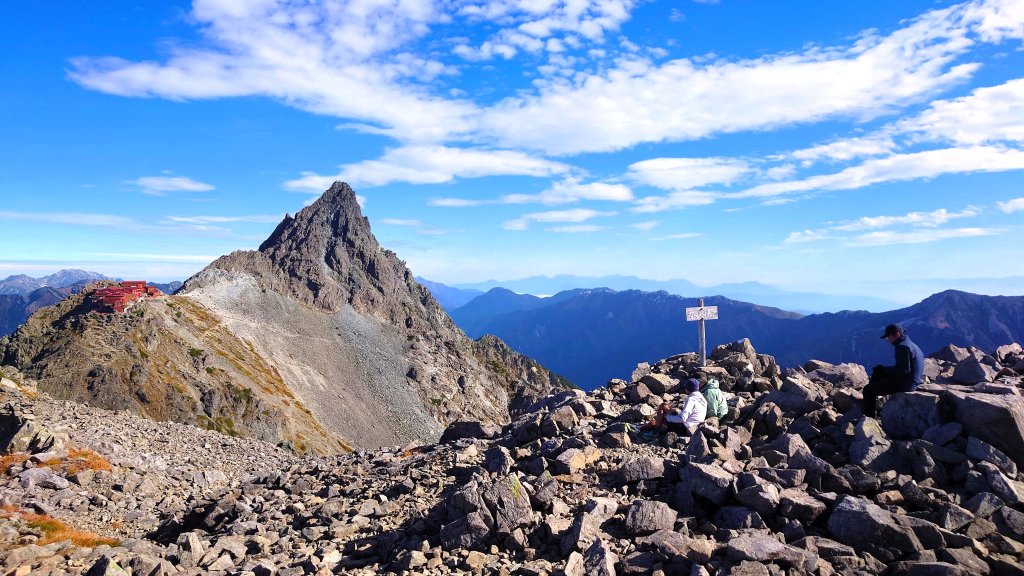 體驗日本最經典的北阿爾卑斯山脈之美燕槍穗縱走封面圖