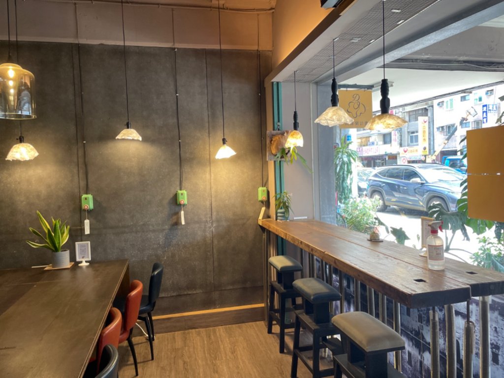 文魚走馬咖啡大同店_2137201
