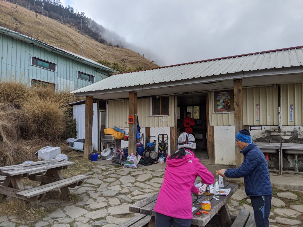 三角點包場出大景的雪山主峰東峰_879932