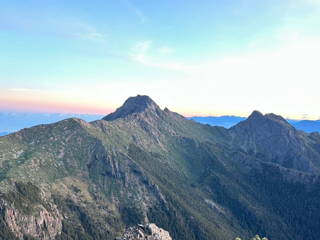 2024/09/27-0930帶2位神隊友76歲老爸、老朋友呂哥，玉山後四峰一遊但未竟。。。被山陀兒_2607127