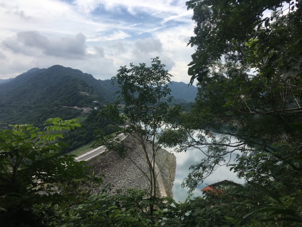 石大佛（石門山、大竹坑、佛陀世界封面圖